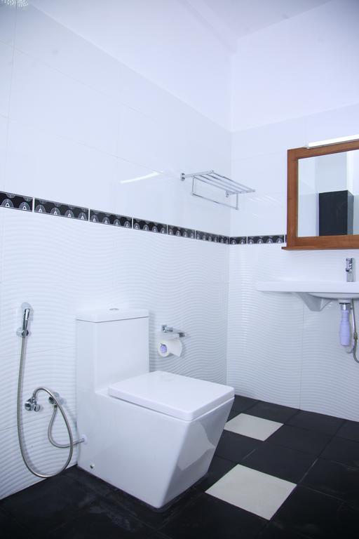 Samwill Holiday Resort Kataragama Oda fotoğraf
