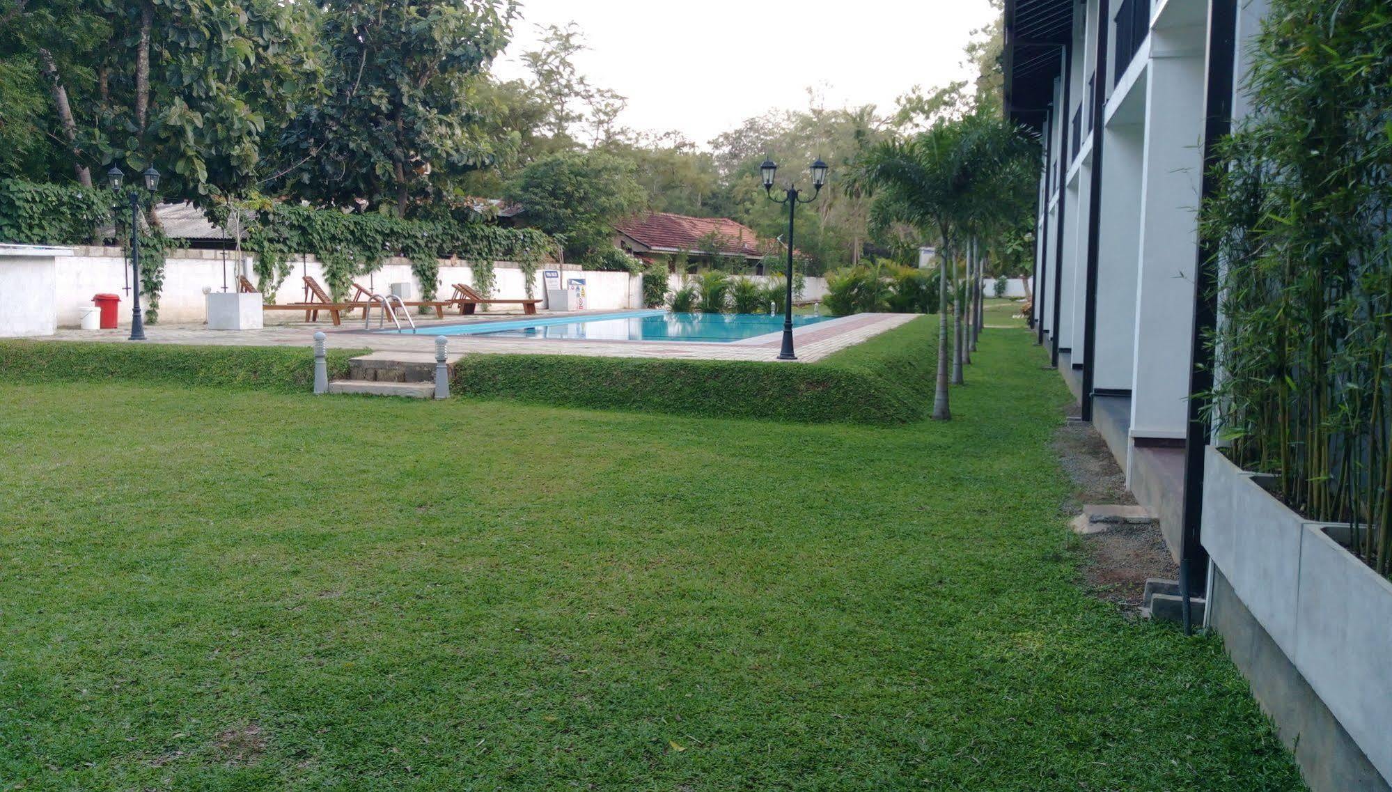 Samwill Holiday Resort Kataragama Dış mekan fotoğraf